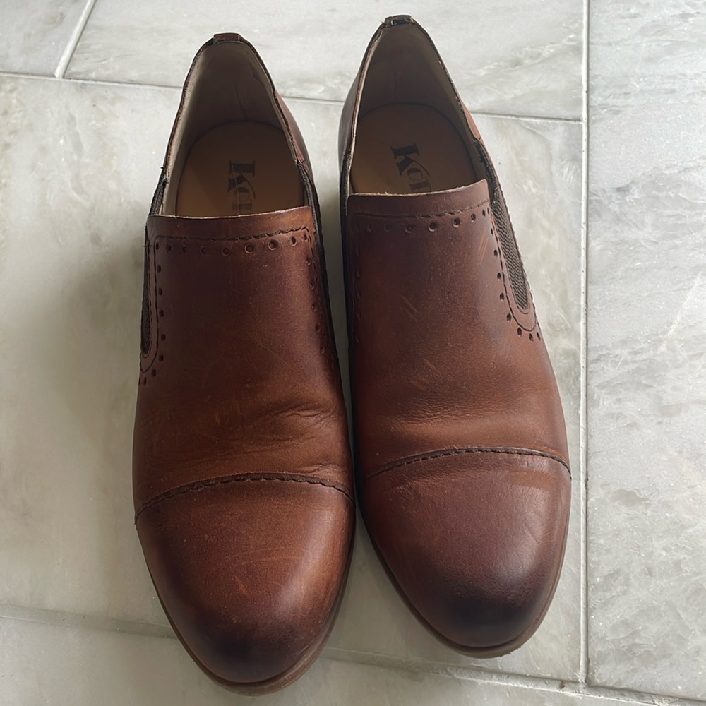 EUC Korks Ladies Shoes size 8.5